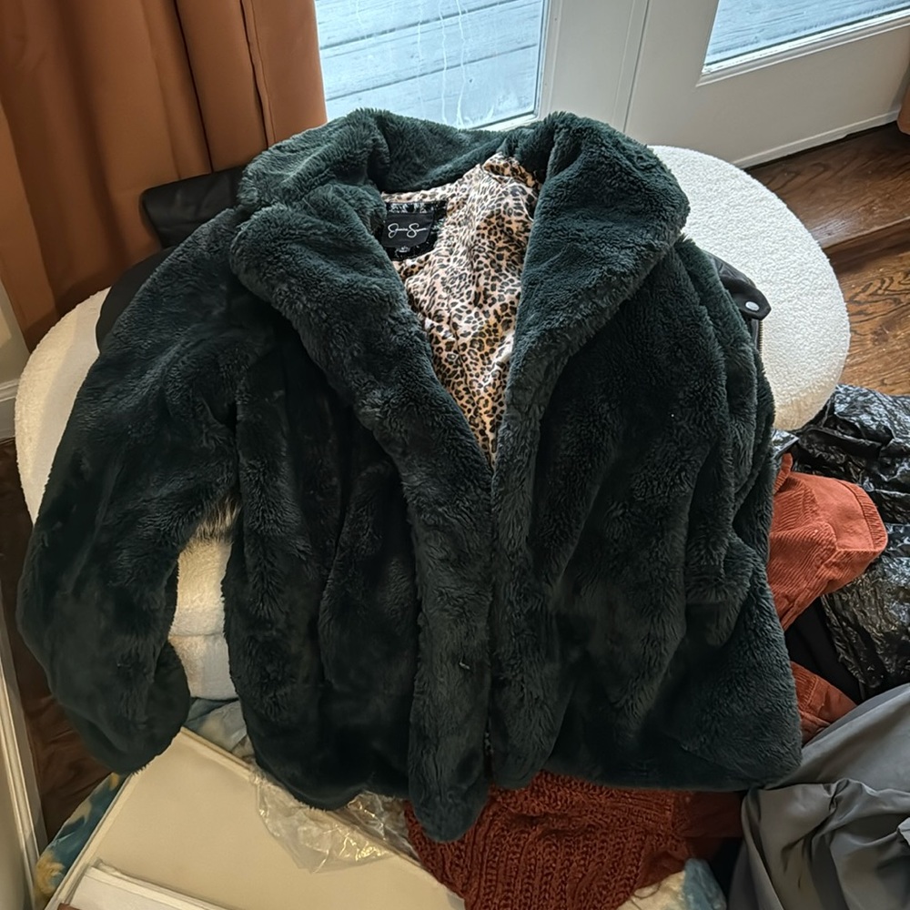 BEAUTIFUL emerald green faux coat